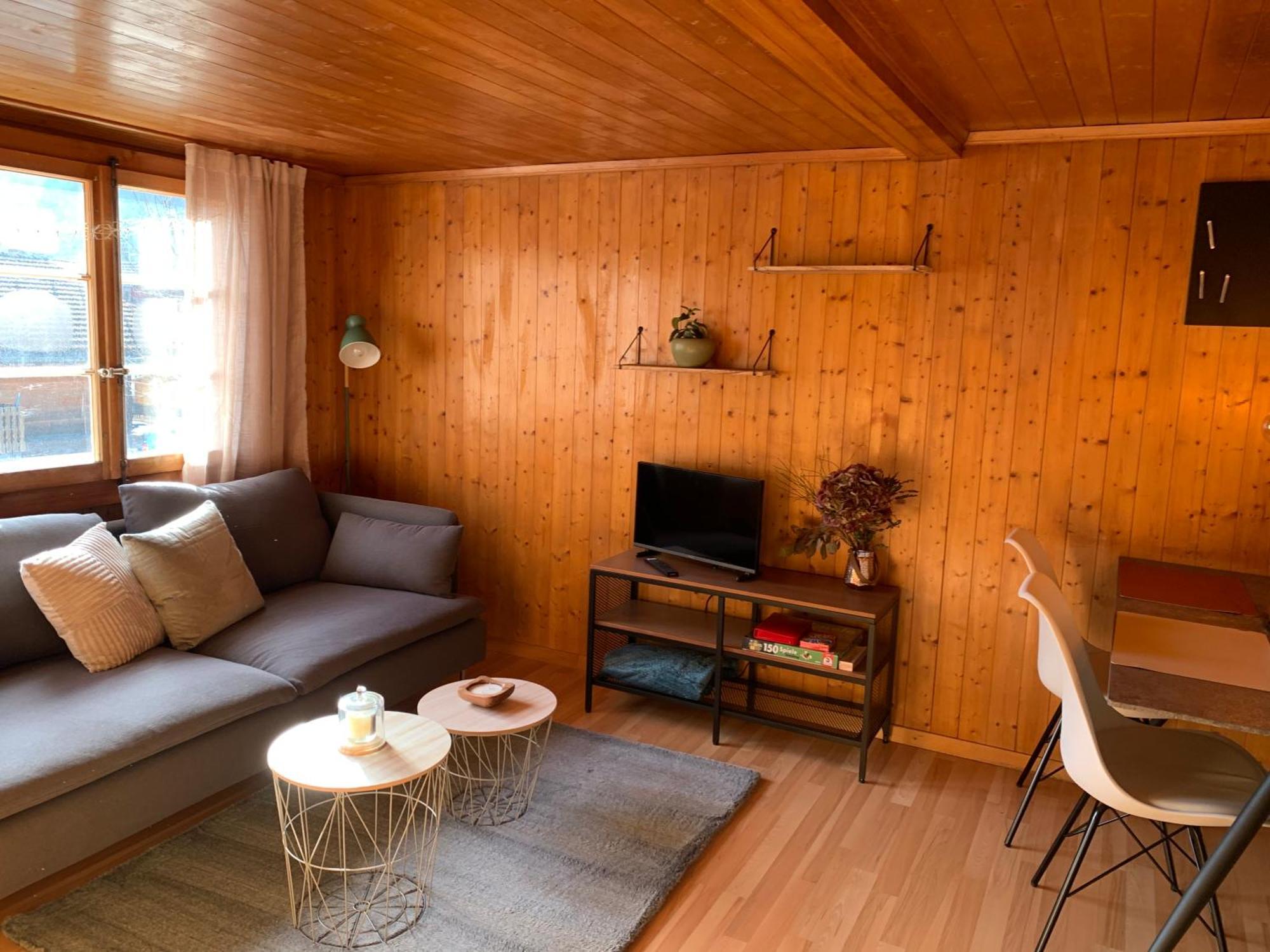 Charming, Well-Equipped Alpine Apartment 坎德施泰格 外观 照片