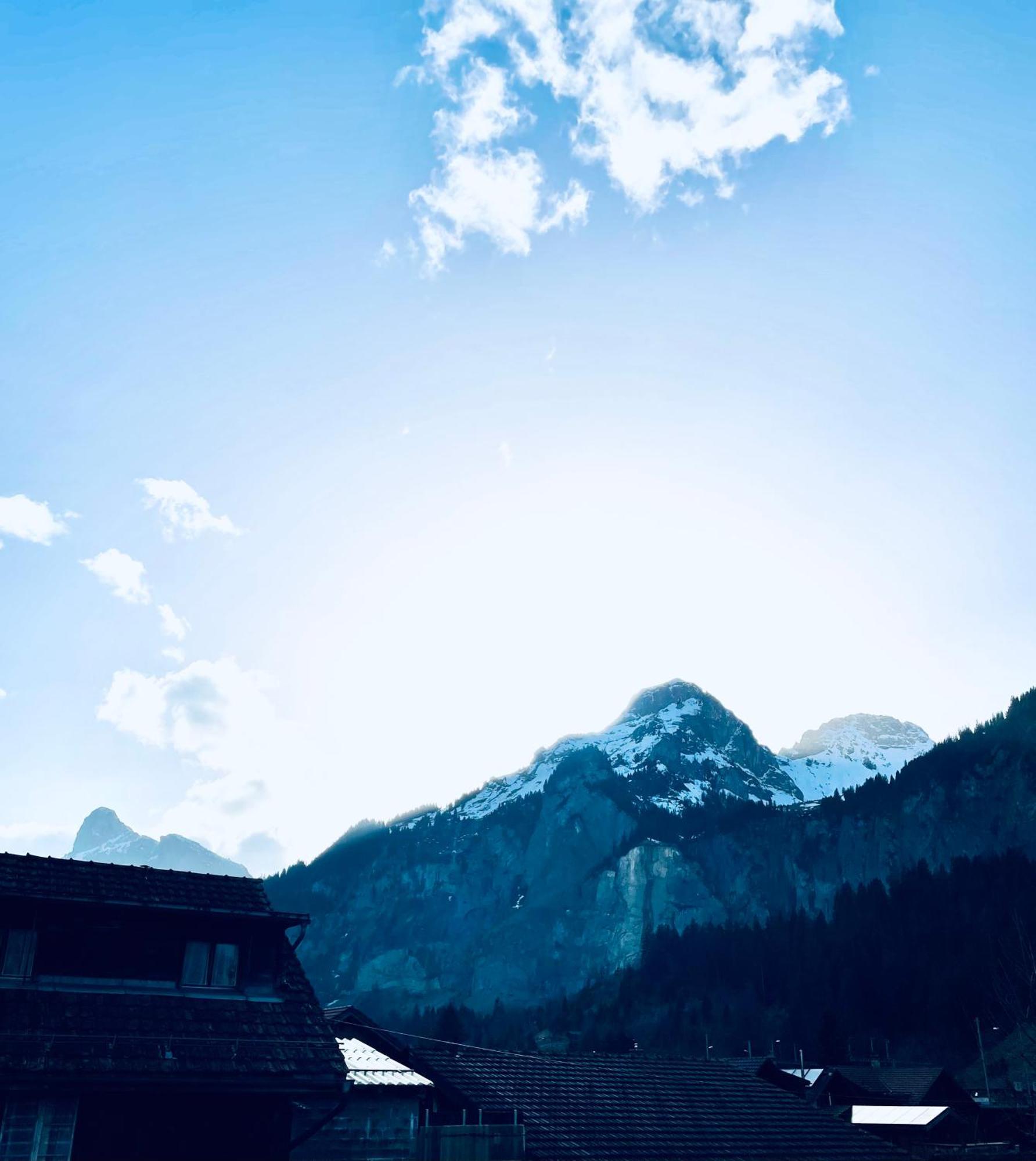 Charming, Well-Equipped Alpine Apartment 坎德施泰格 外观 照片